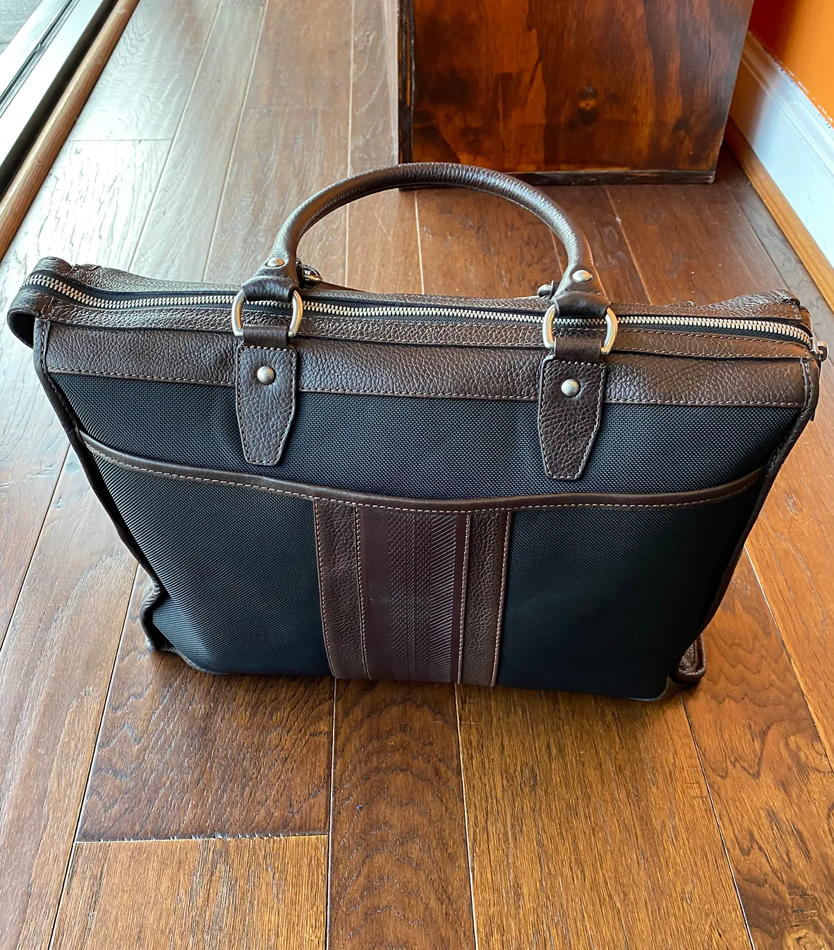 MARTIN DINGMAN Executive Brief Case